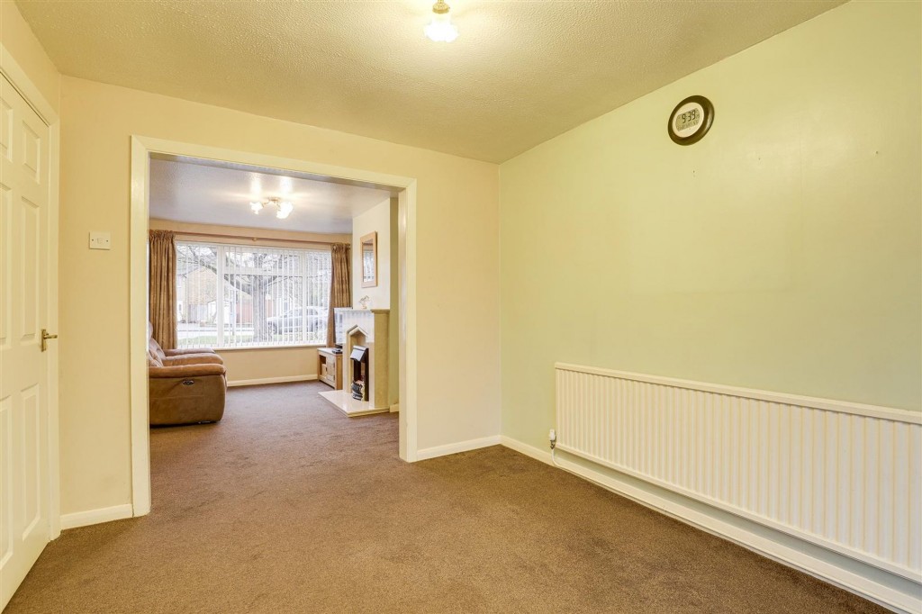 Dovedale Avenue, Long Eaton, NG10
