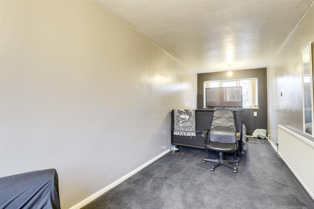 Dovedale Avenue, Long Eaton, NG10