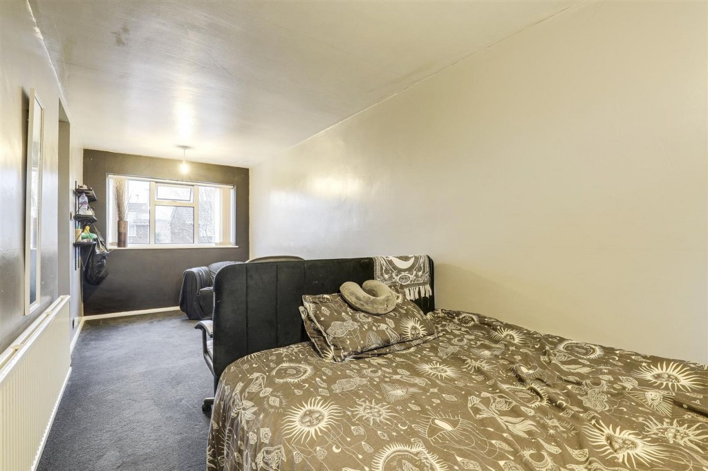 Dovedale Avenue, Long Eaton, NG10