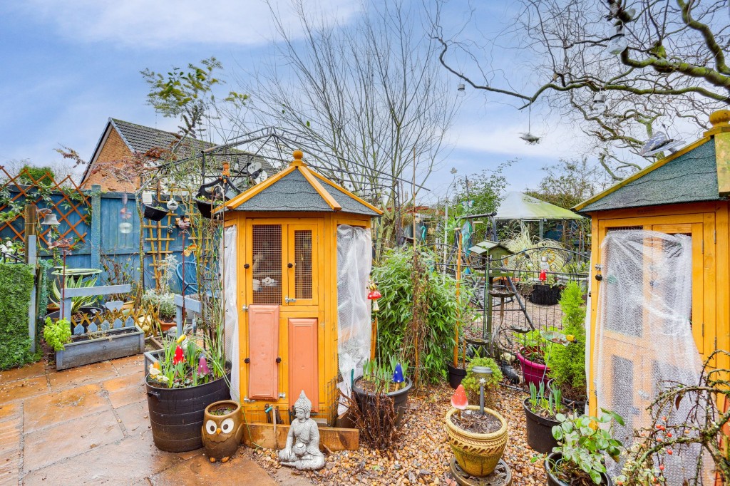 Springwood Gardens, Woodthorpe, NG5