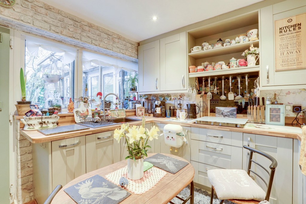 Springwood Gardens, Woodthorpe, NG5