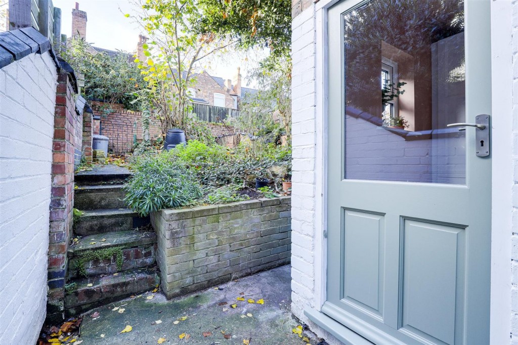 Central Avenue, New Basford, NG7