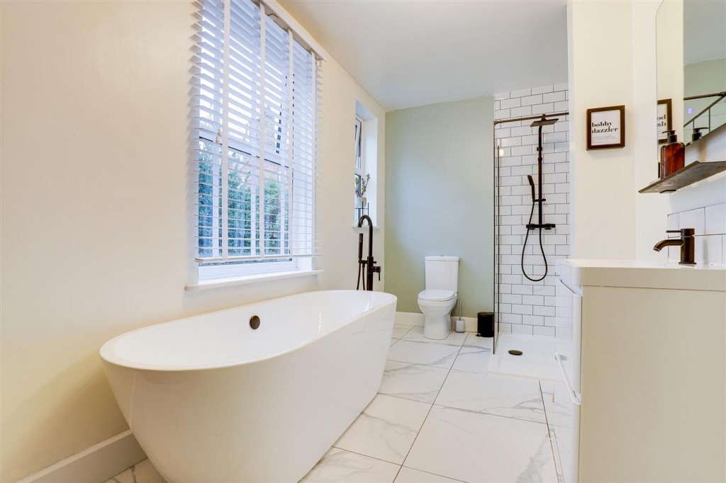 Central Avenue, New Basford, NG7