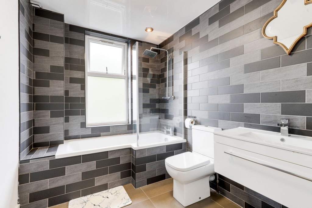 Carlton Road, Nottingham, NG3