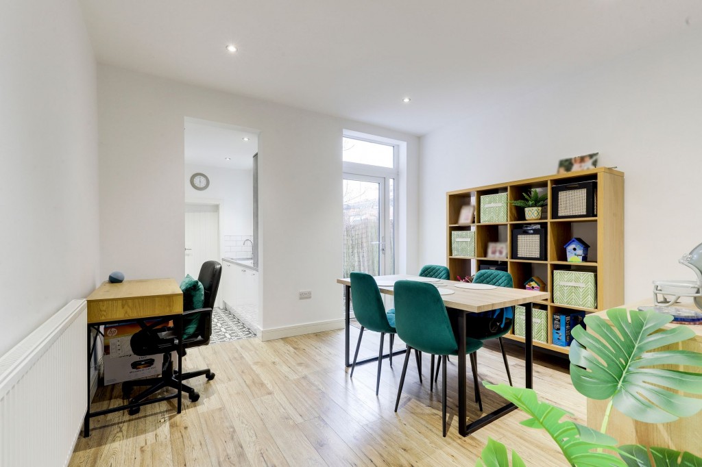 Carlton Road, Nottingham, NG3