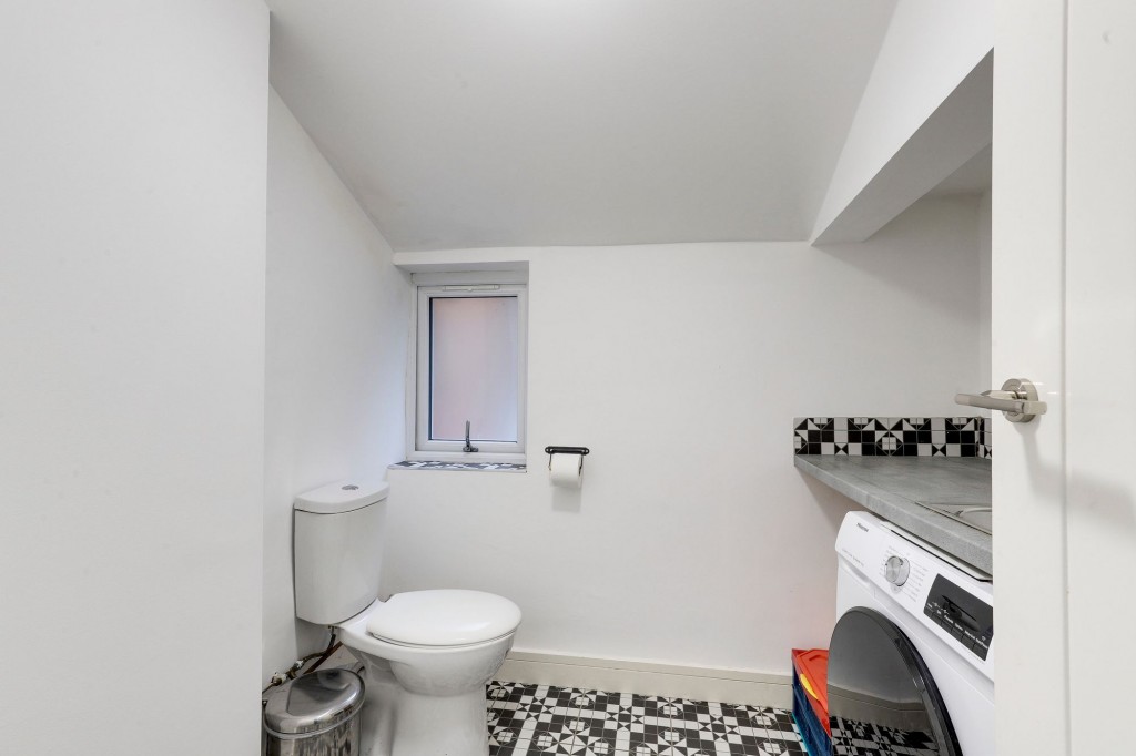 Carlton Road, Nottingham, NG3