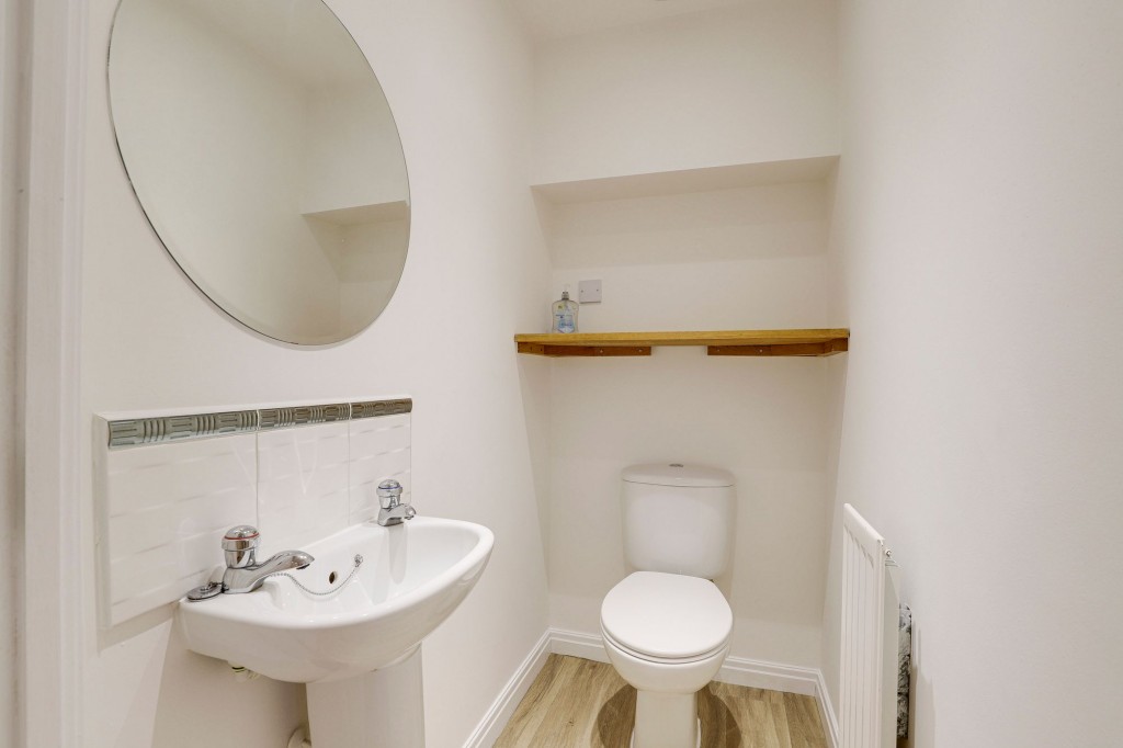 James Drive, Calverton, NG14