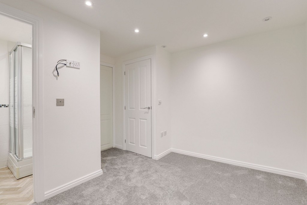 James Drive, Calverton, NG14