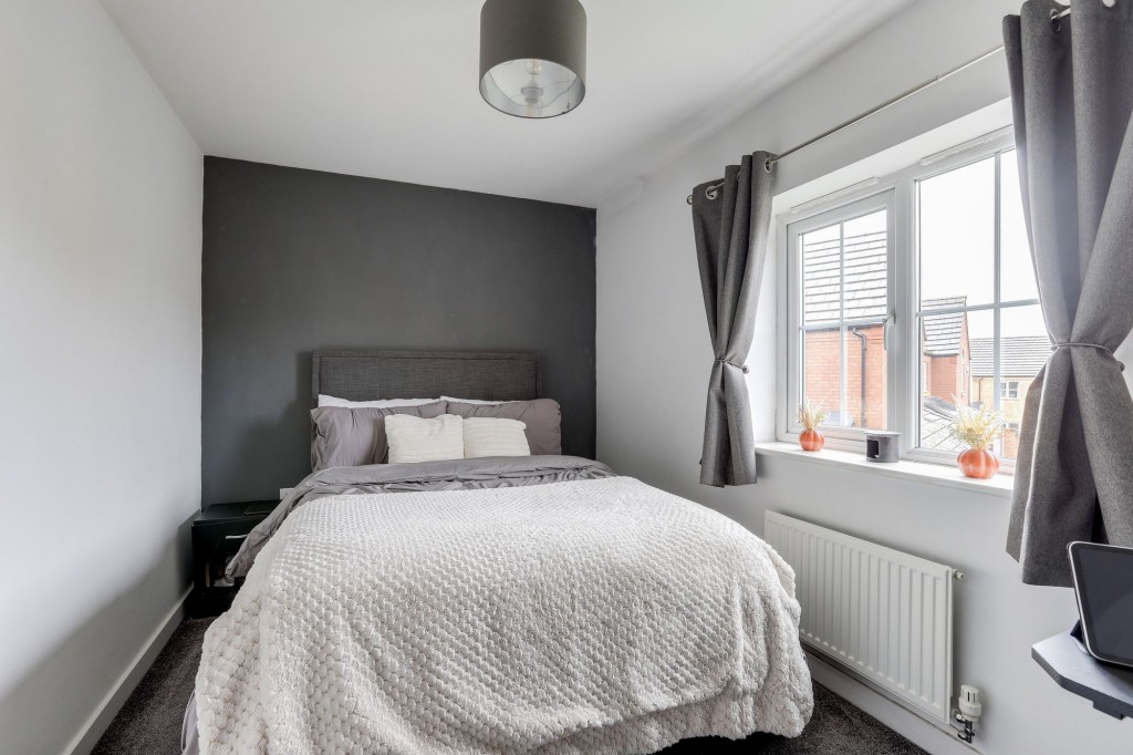Glover Close, Annesley, NG15