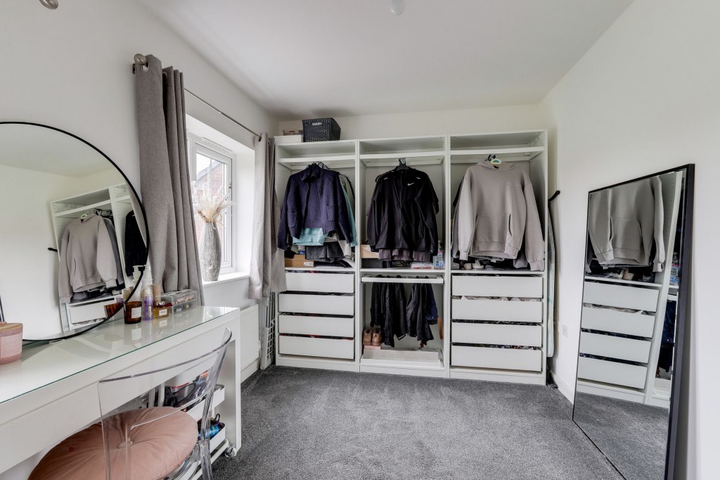 Glover Close, Annesley, NG15