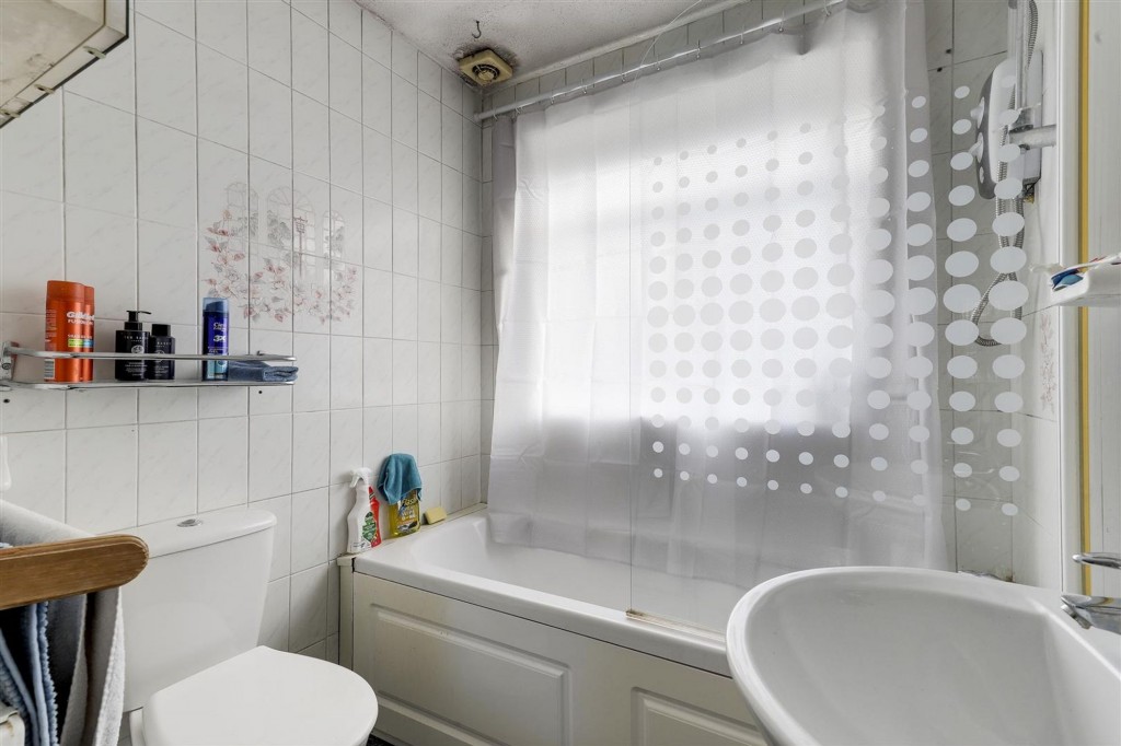 Lodge Farm Lane, Arnold, NG5