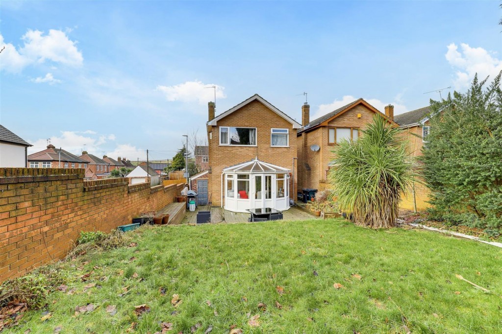 Lodge Farm Lane, Arnold, NG5