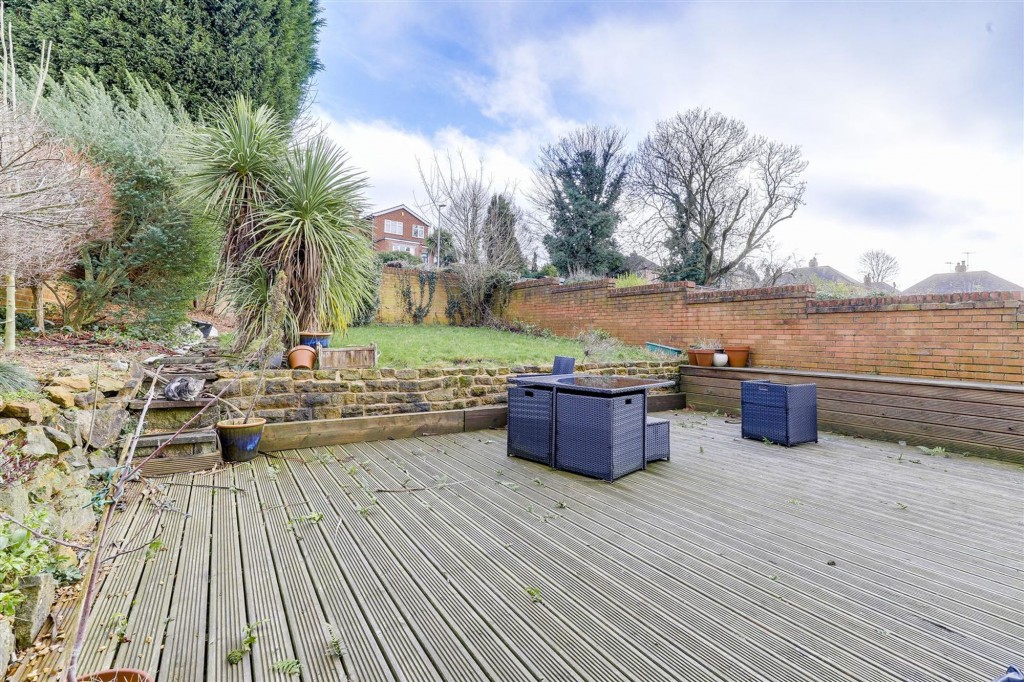 Lodge Farm Lane, Arnold, NG5