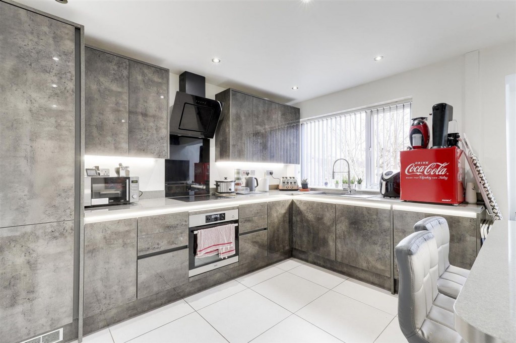 Lodge Farm Lane, Arnold, NG5