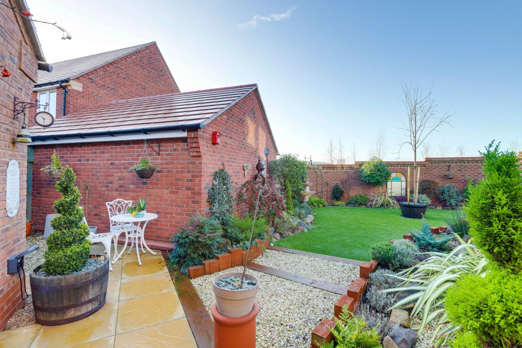 Hallam Drive, Radcliffe-On-Trent, NG12