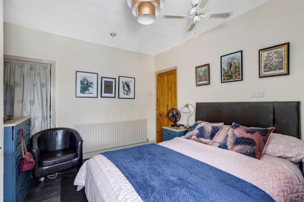 Montague Road, Hucknall, NG15