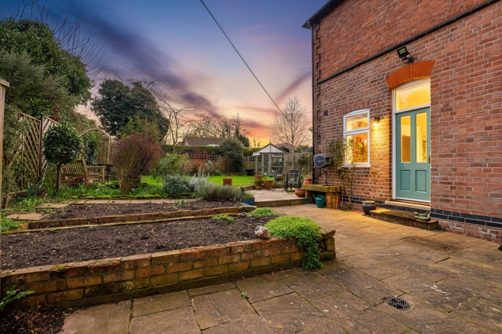 Cropwell Road, Radcliffe-On-Trent, NG12