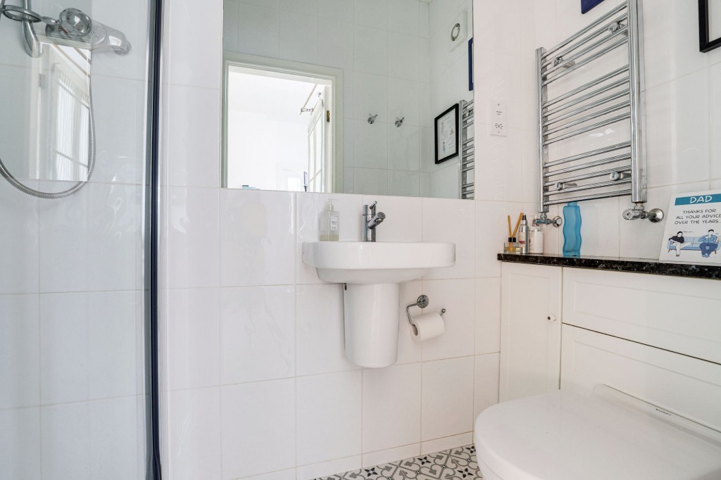 Cropwell Road, Radcliffe-On-Trent, NG12