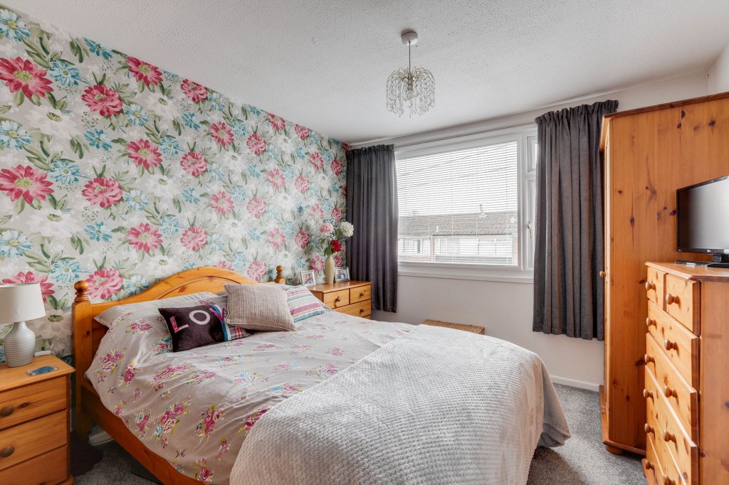 Caporn Close, Nottingham, NG6