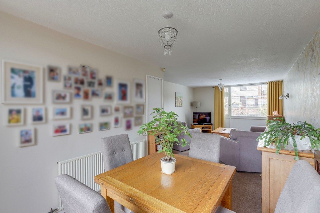 Caporn Close, Nottingham, NG6