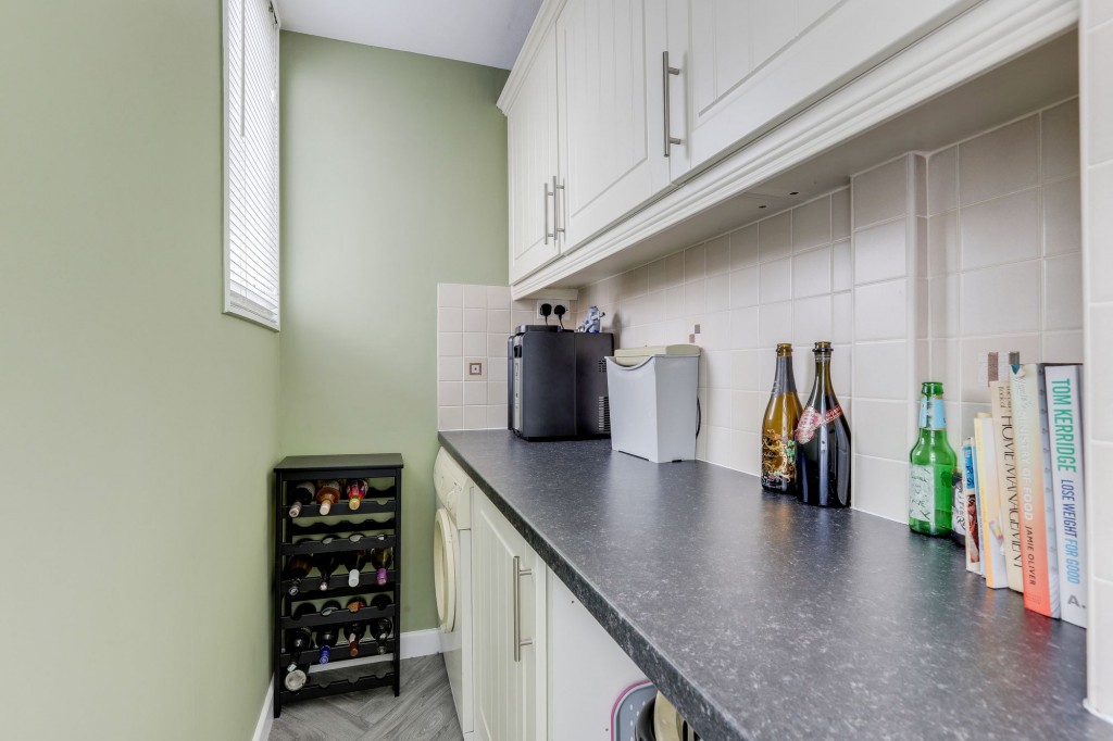 Caporn Close, Nottingham, NG6