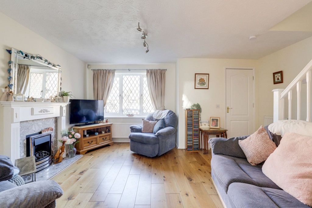 Colindale Gardens, Nuthall, NG16