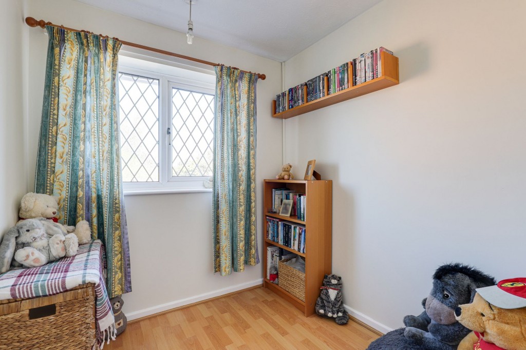 Colindale Gardens, Nuthall, NG16