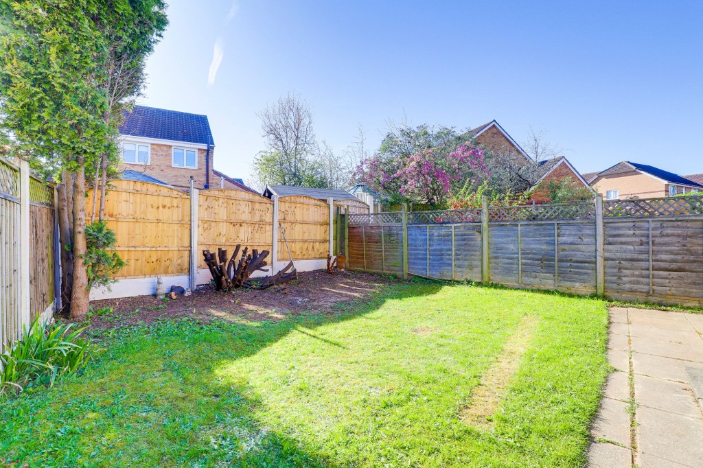 Colindale Gardens, Nuthall, NG16