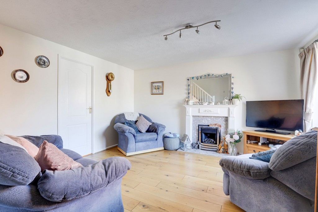 Colindale Gardens, Nuthall, NG16