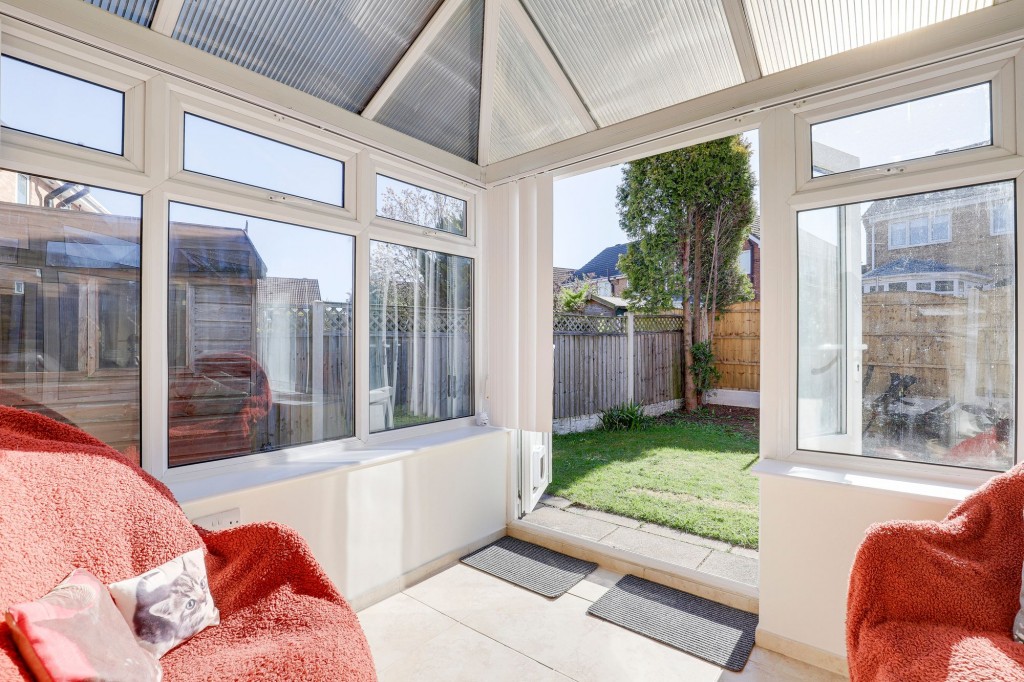 Colindale Gardens, Nuthall, NG16