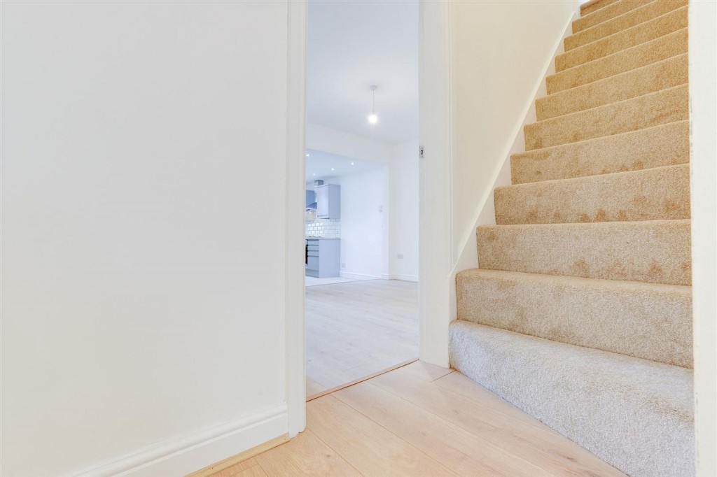 Duke Street, Hucknall, NG15