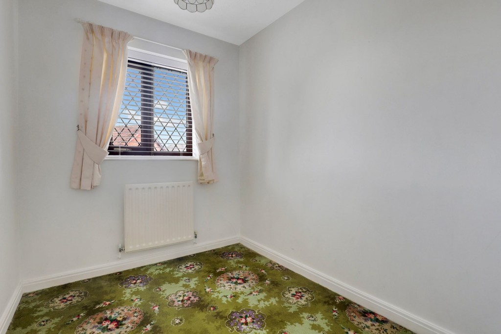 Elgar Drive, Long Eaton, NG10