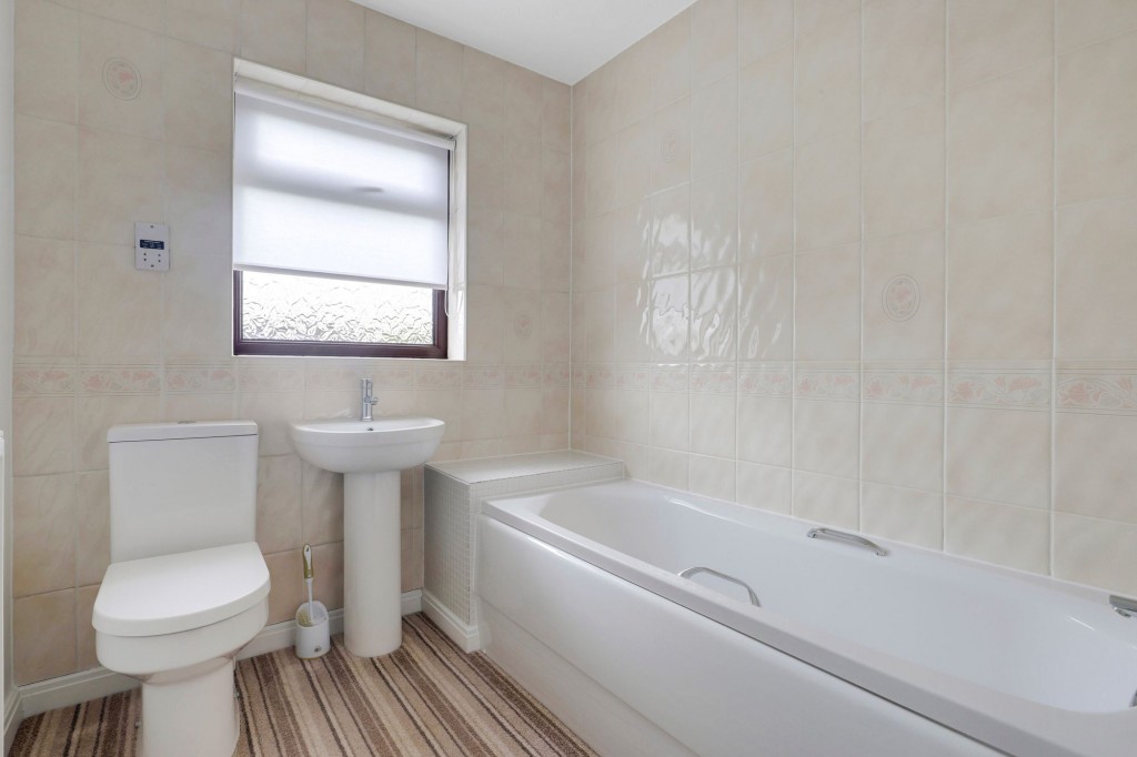 Elgar Drive, Long Eaton, NG10