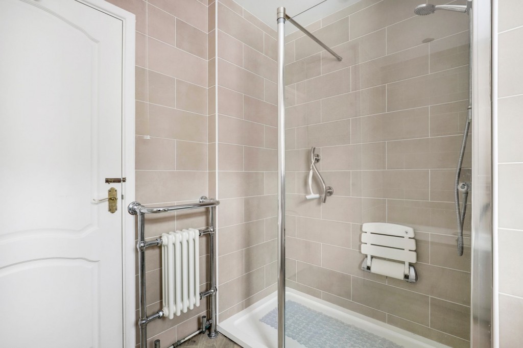 Chadborn Avenue, Gotham, NG11