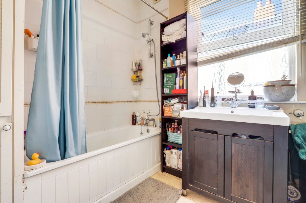 Foxhall Road, Nottingham, NG7