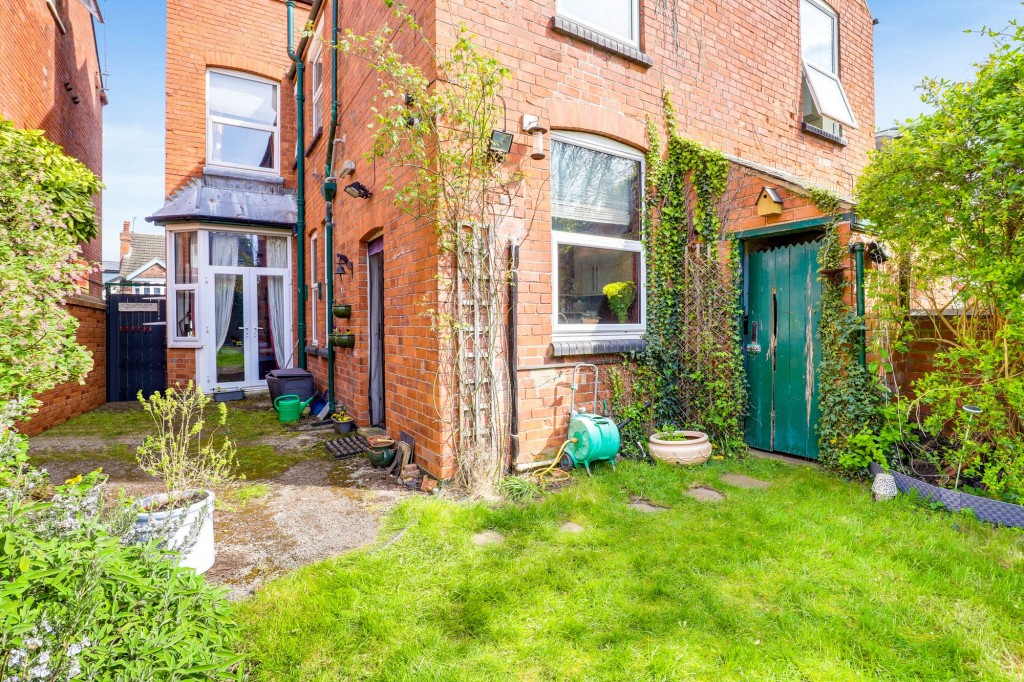 Foxhall Road, Nottingham, NG7