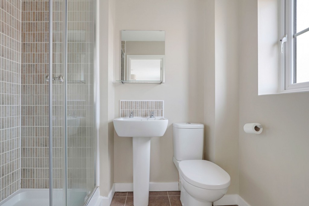 Hurricane Road, Hucknall, NG15