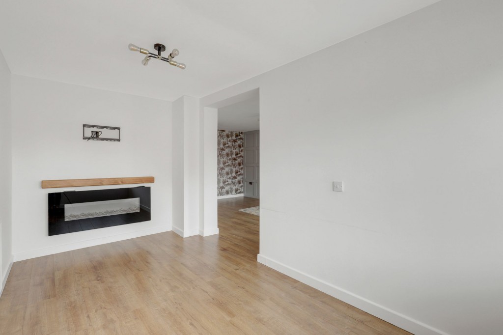 Hurricane Road, Hucknall, NG15