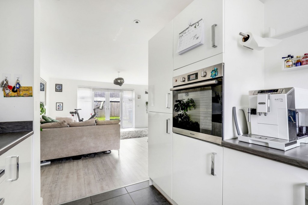 Lupin Close, Edwalton, NG12