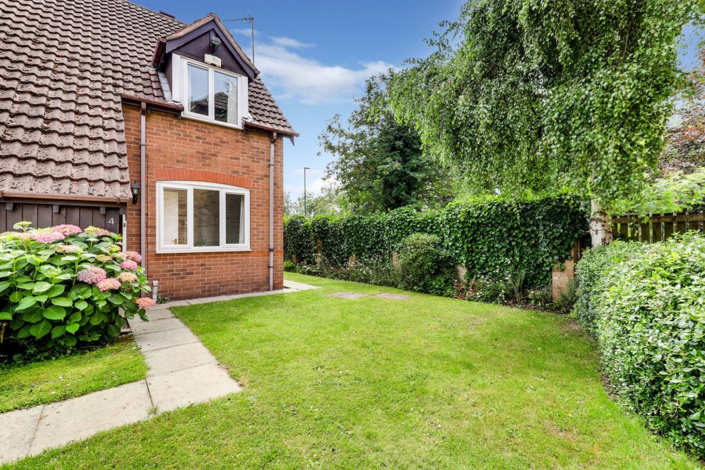 Wicket Grove, Lenton, NG7