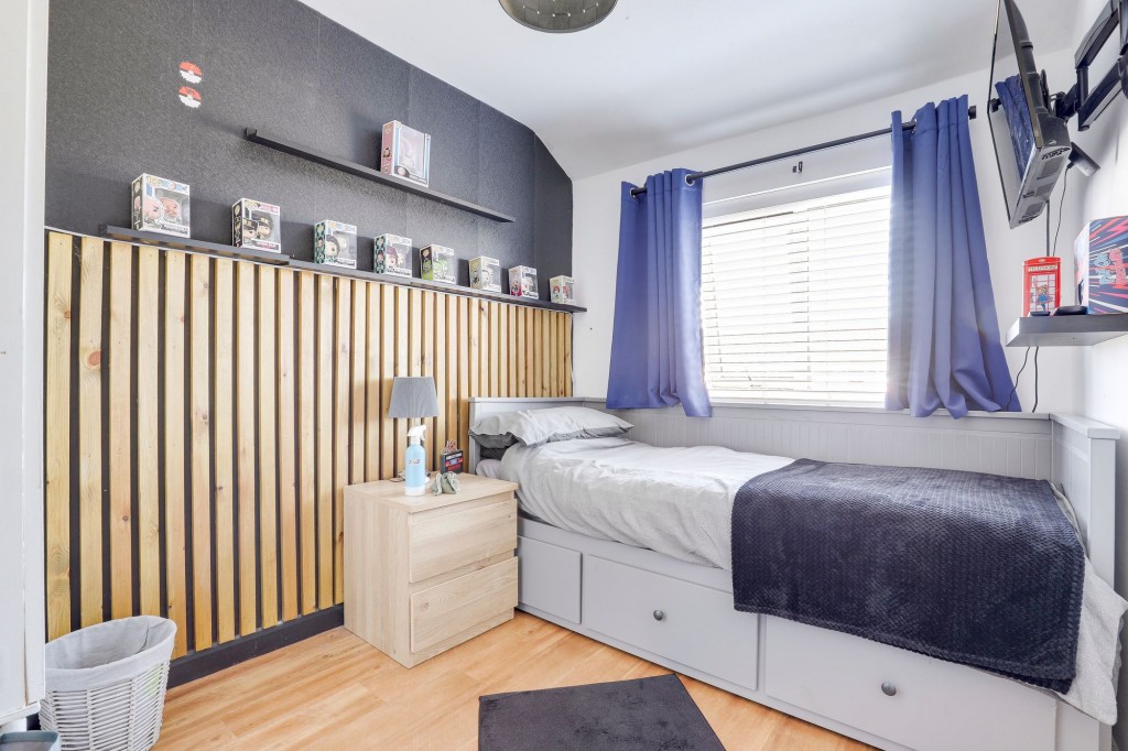 Dovedale Avenue, Long Eaton, NG10