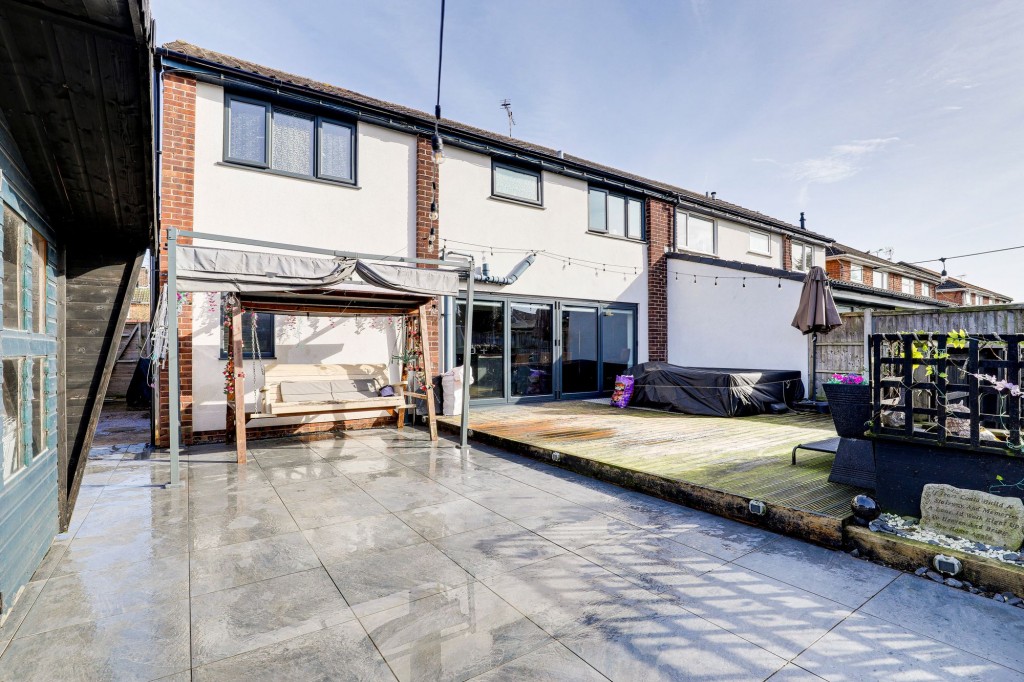 Dovedale Avenue, Long Eaton, NG10