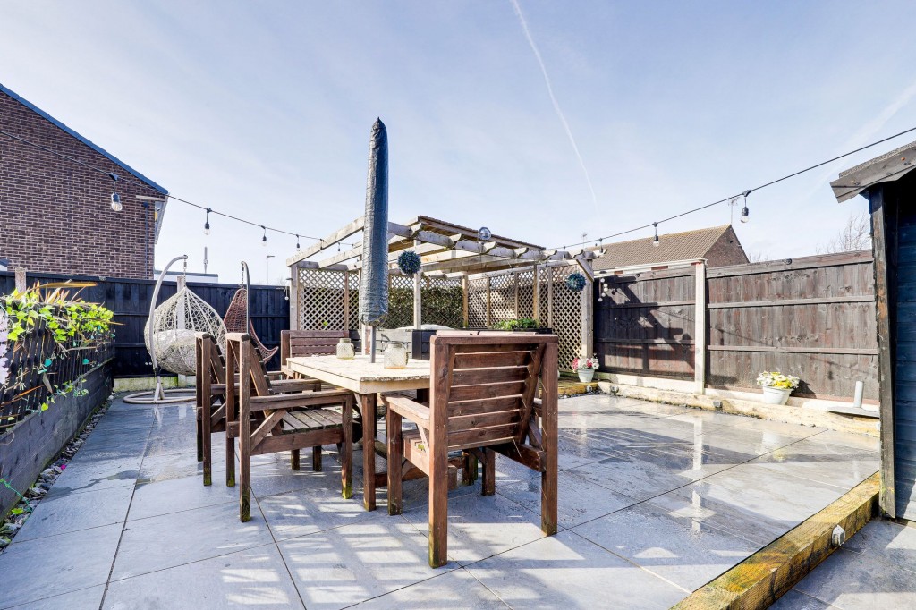 Dovedale Avenue, Long Eaton, NG10