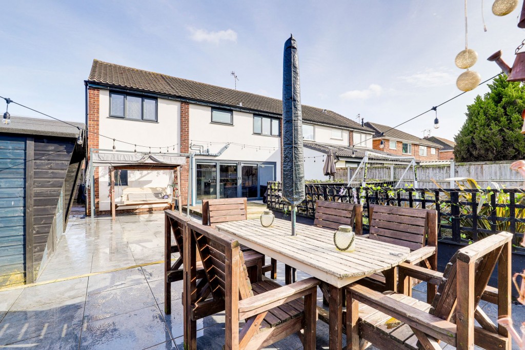 Dovedale Avenue, Long Eaton, NG10