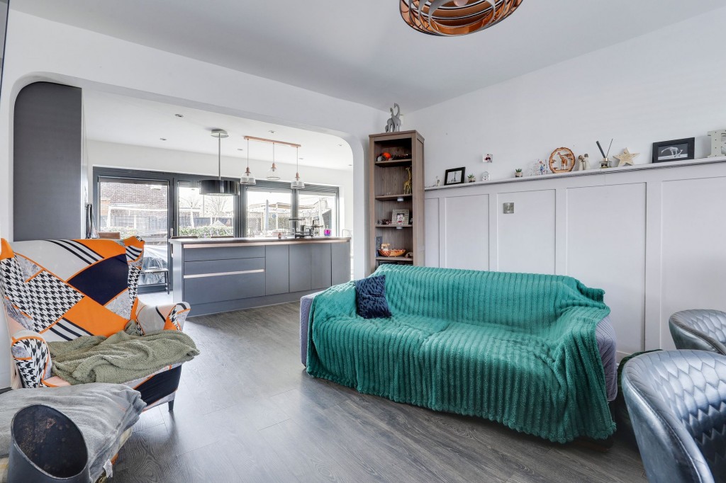 Dovedale Avenue, Long Eaton, NG10