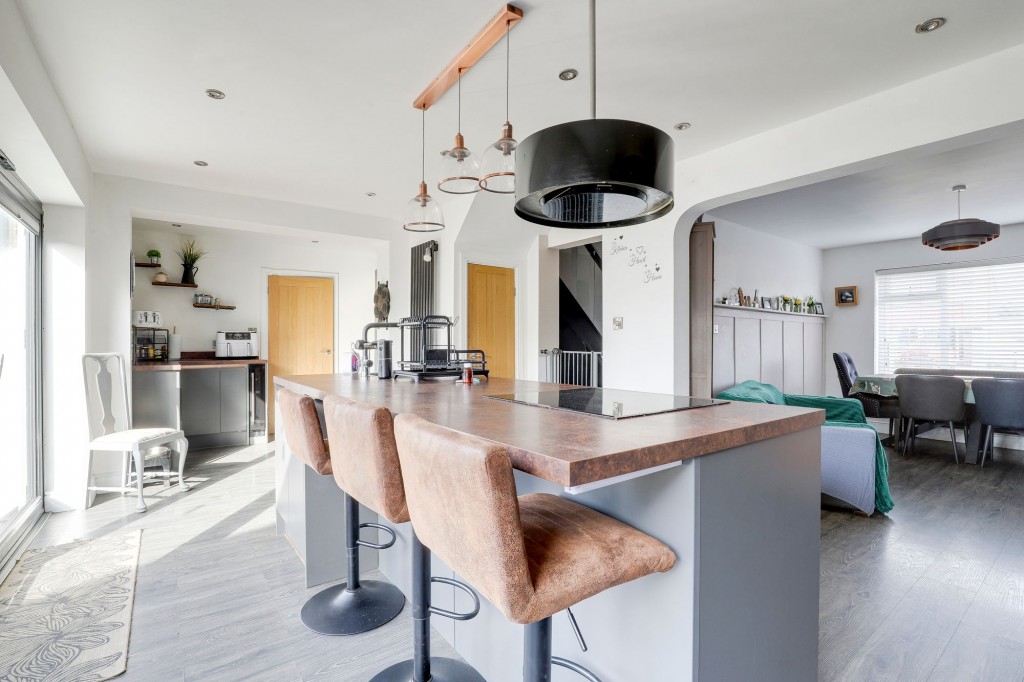 Dovedale Avenue, Long Eaton, NG10