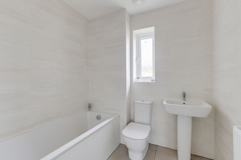Griffon Drive, Hucknall, NG15