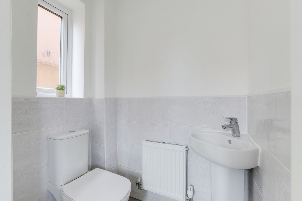 Griffon Drive, Hucknall, NG15