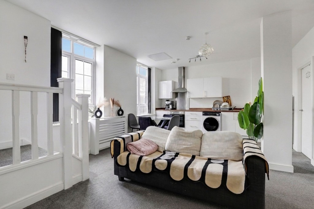 Holland Street, Westbridge House, NG7