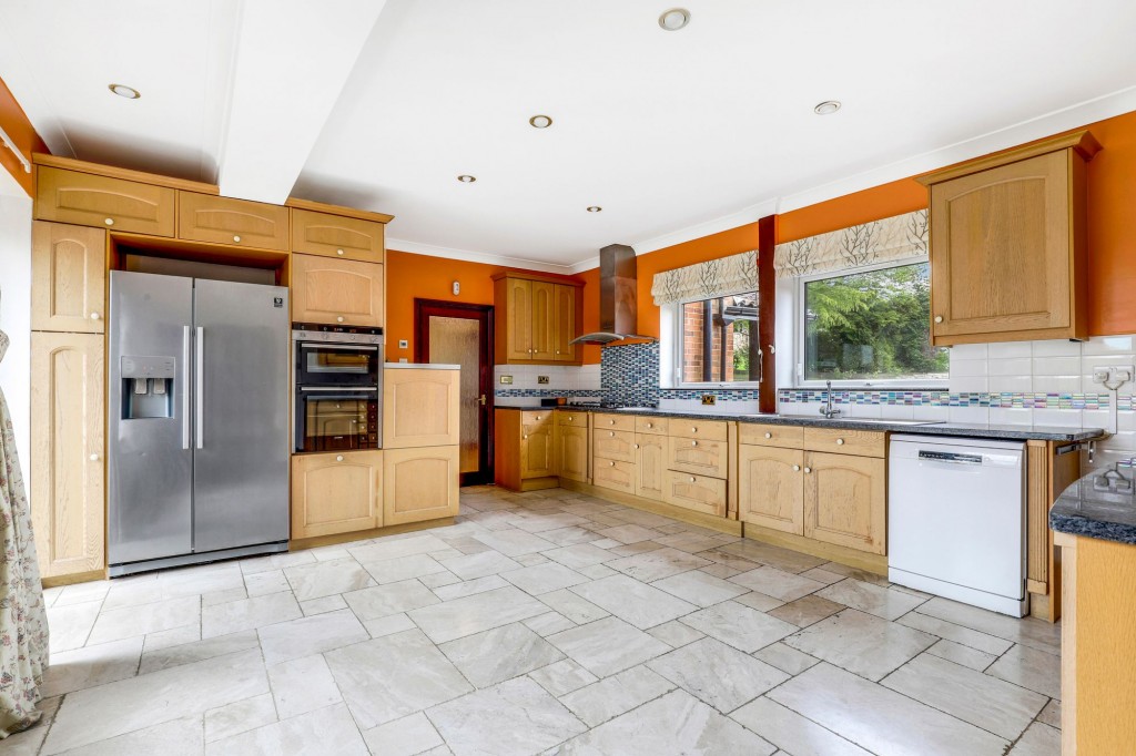 Dormy Close, Bramcote, NG9